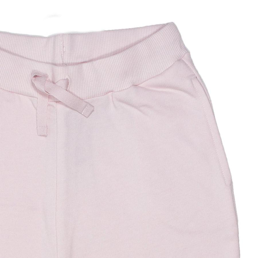 Nui Organics. Rosa shorts i økologisk jersey, udsnit