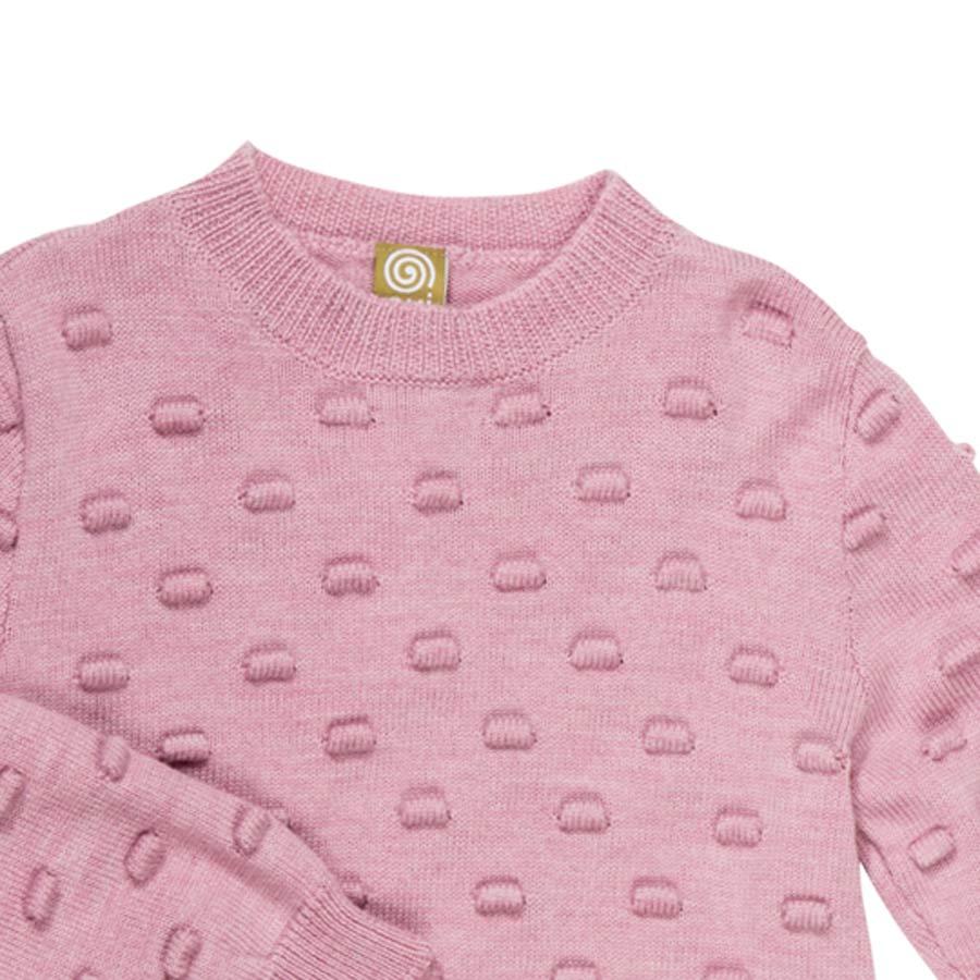 Nui Organics. Rosa sweater i økologisk merinould, udsnit