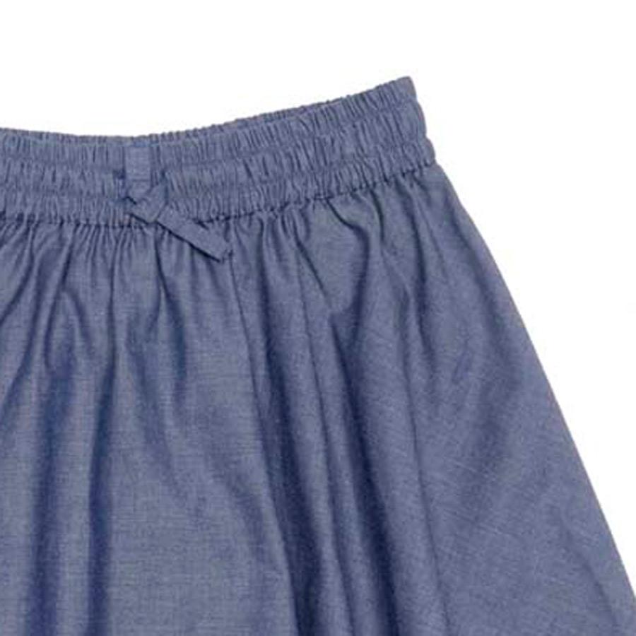 Nui Organics. Blå rundskåret nederdel i økologisk chambray (tynd denim), udsnit