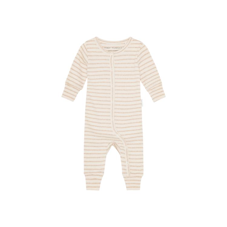 Tiny Tumult, heldragt Stribet